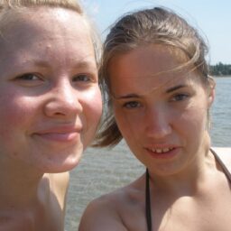 Jessica and Elissa